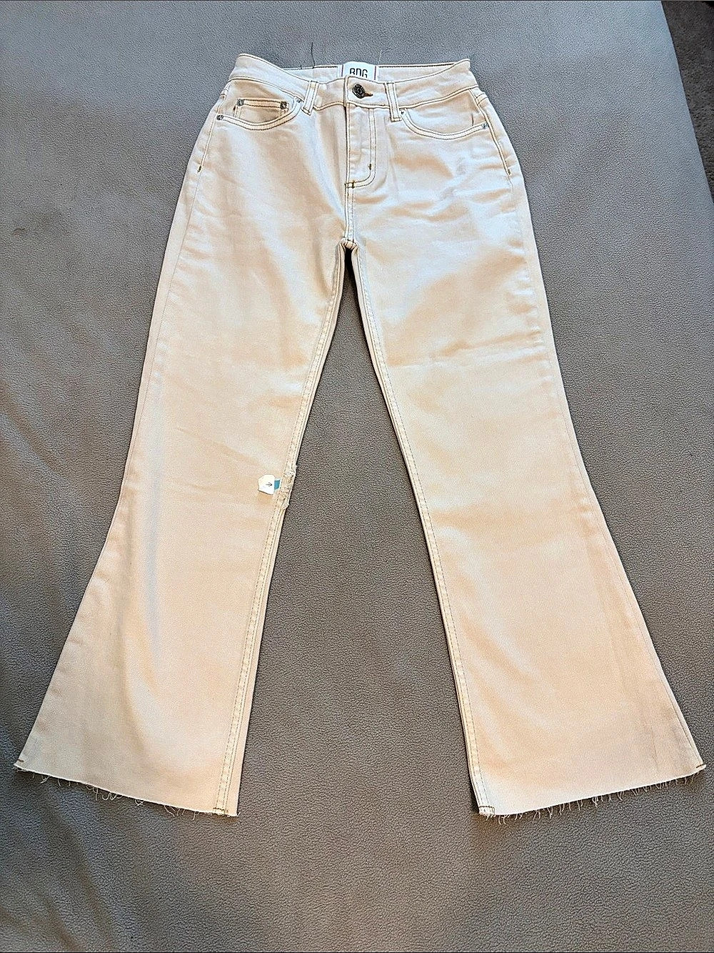 BDG kylie kick Flare Jeans Waist 24 Cream